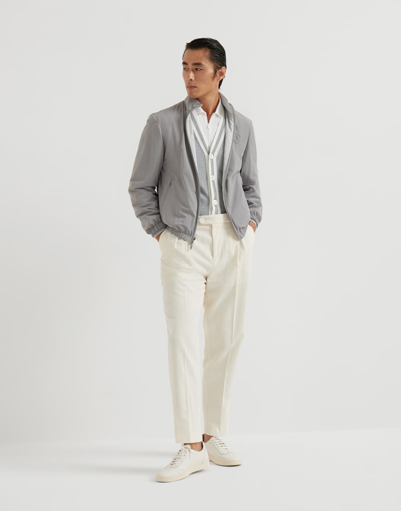 BRUNELLO CUCINELLI MEN'S OFF WHITE PLEATED COTTON TROUSERS