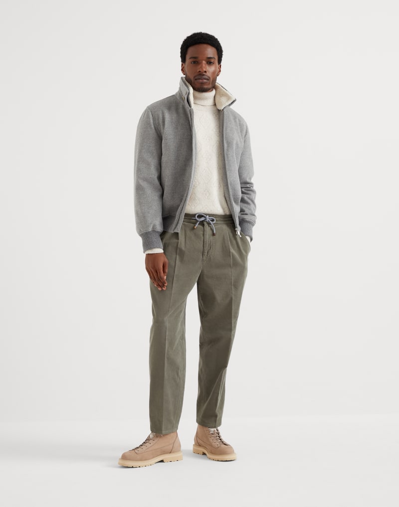BRUNELLO CUCINELLI MEN'S MILITARY COTTON PLEATED TROUSERS