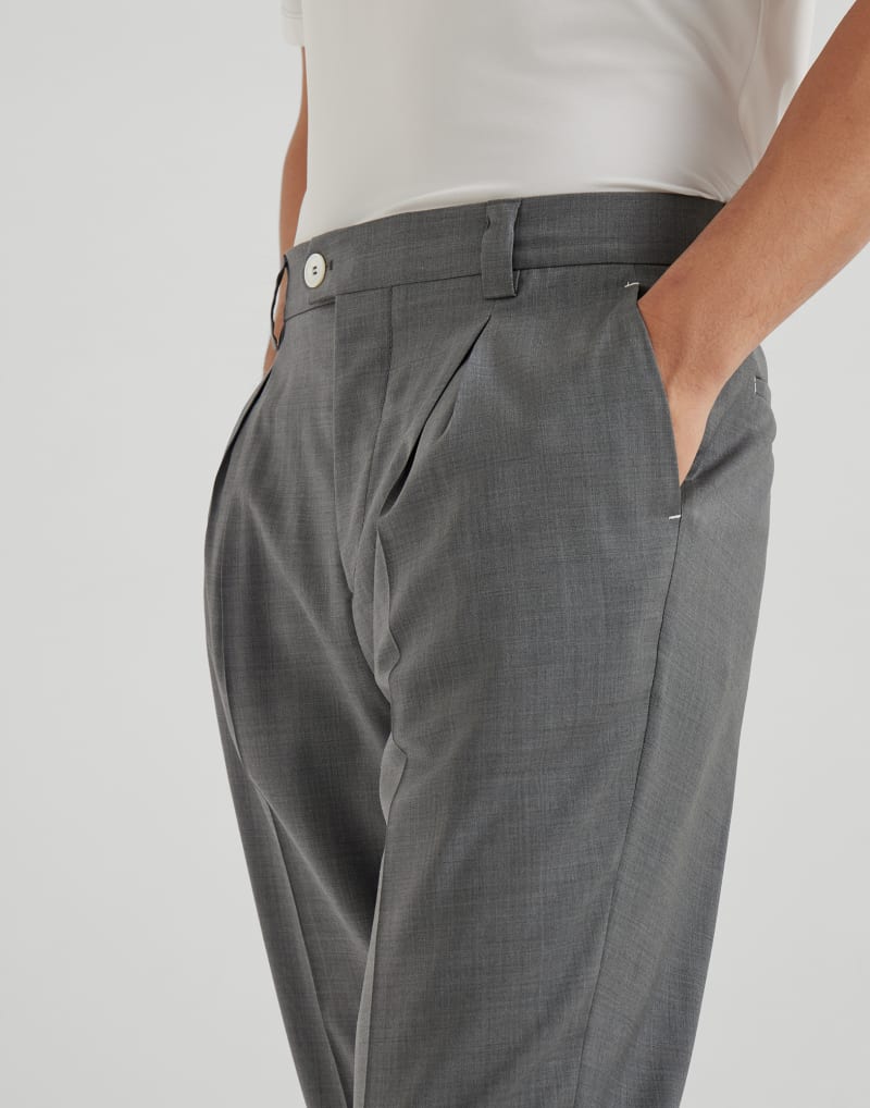BRUNELLO CUCINELLI MEN'S MEDIUM GREY WOOL PLEATED TROUSERS