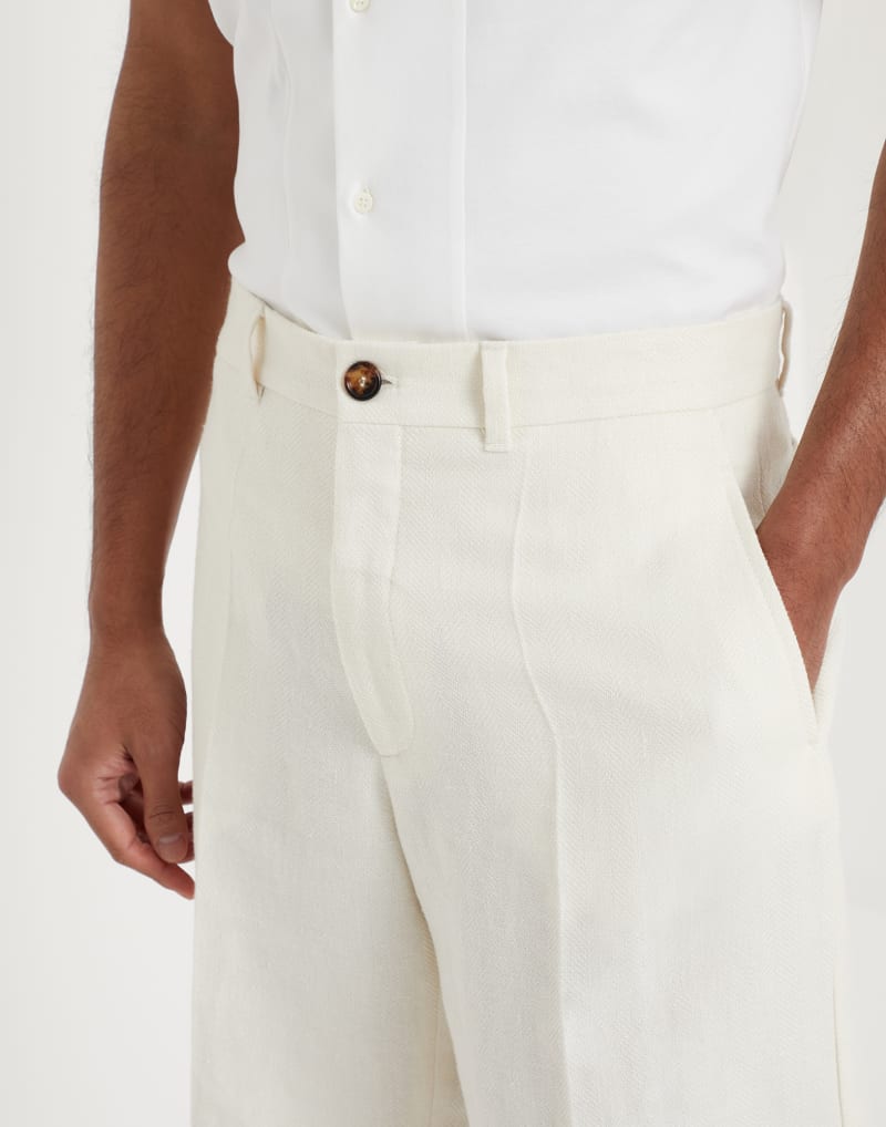 BRUNELLO CUCINELLI MEN'S PANAMA LINEN BLEND TAILORED SHORTS