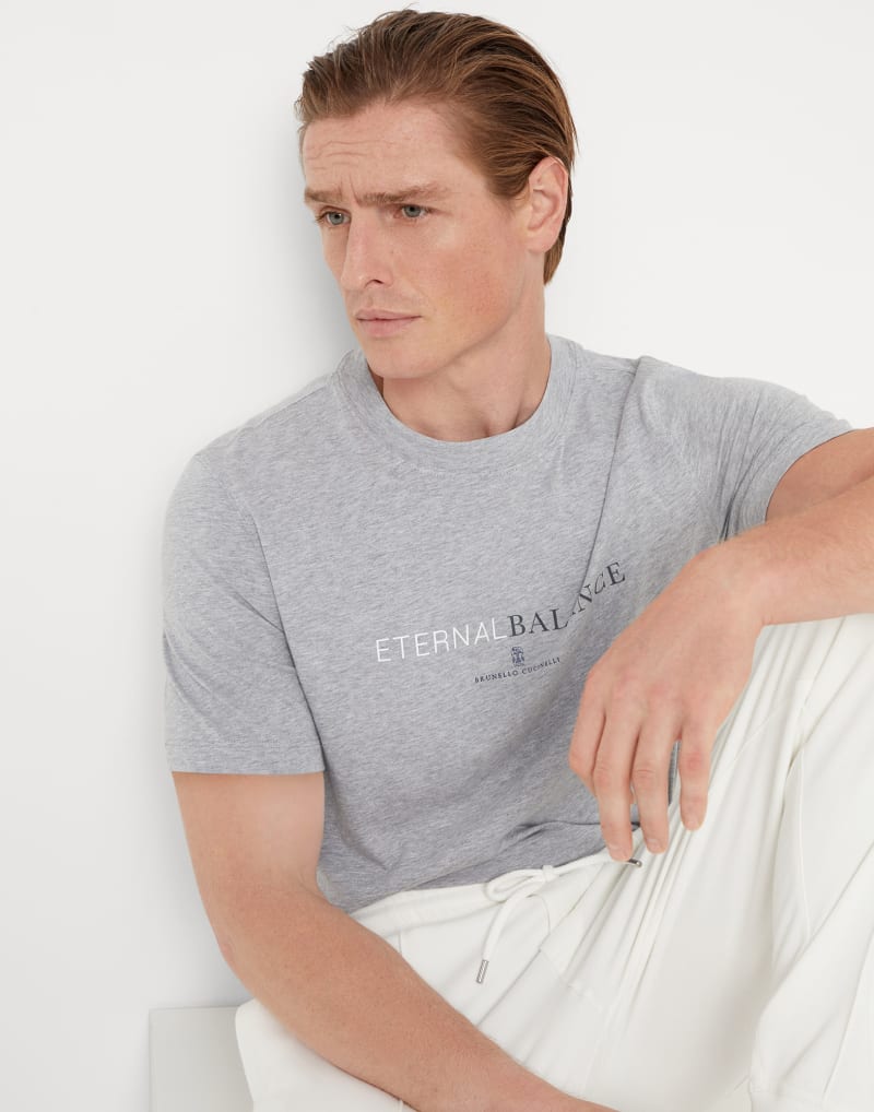 BRUNELLO CUCINELLI MEN'S GREY LOGO PRINT COTTON CREW NECK SHIRT