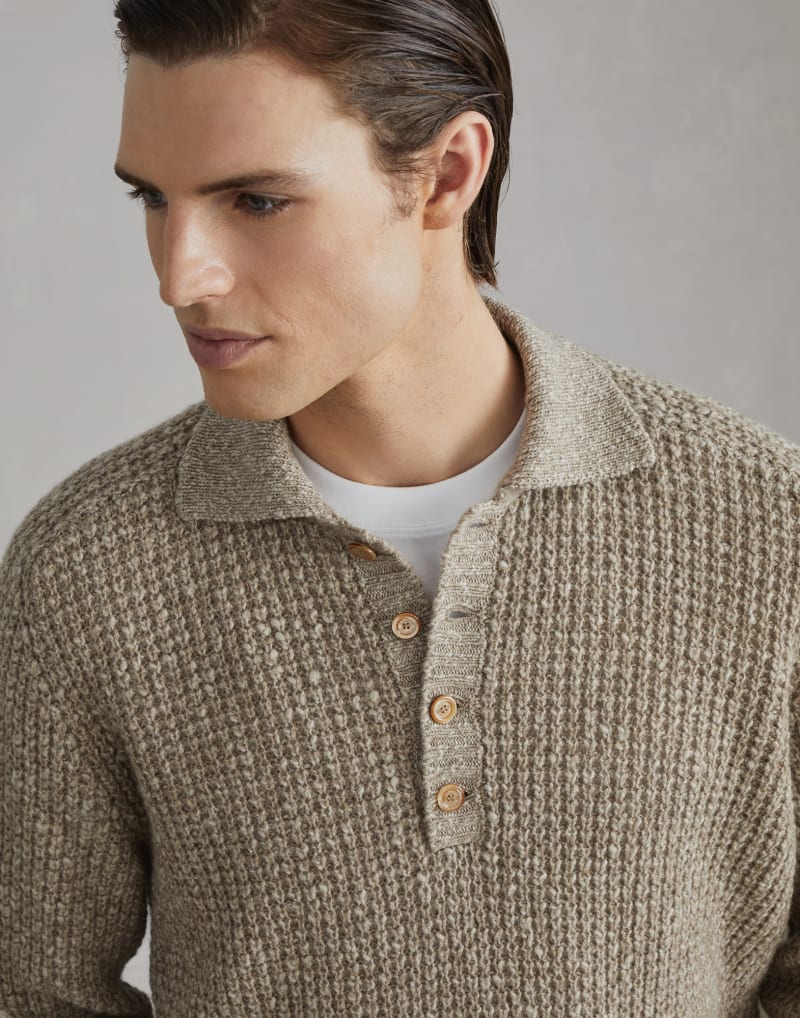 BRUNELLO CUCINELLI MEN'S BEIGE DARK GREY WOOL LINEN KNIT SWEATER