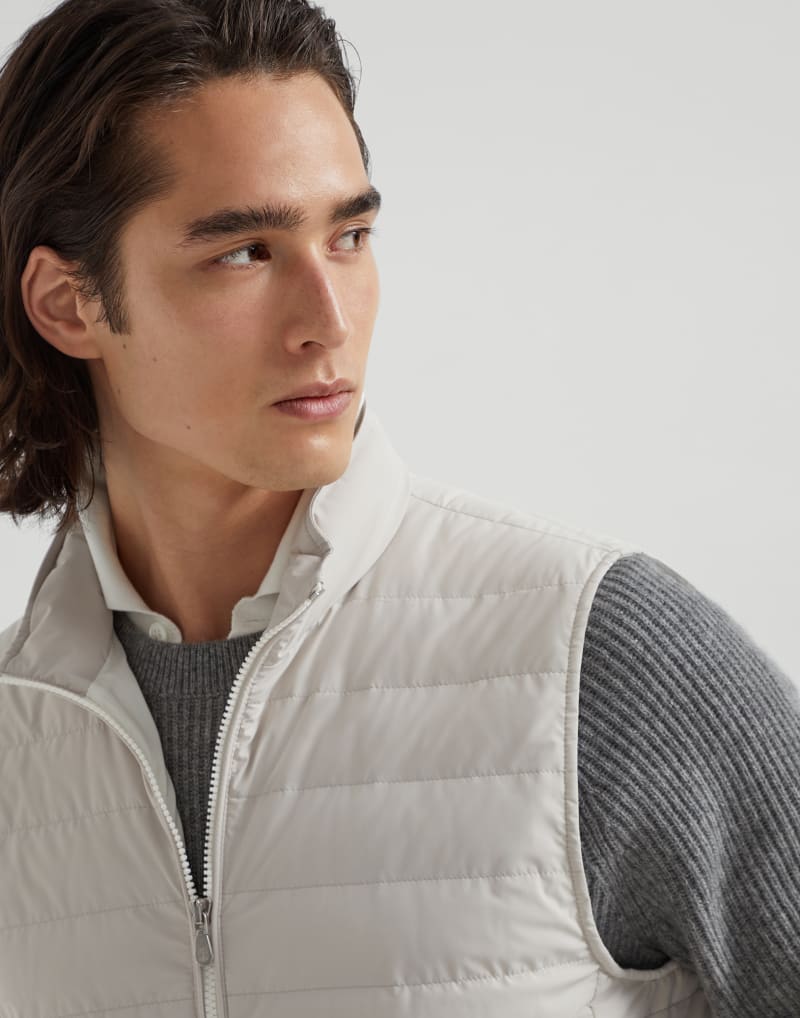 BRUNELLO CUCINELLI MEN'S ICE QUILTED ZIP FRONT VEST