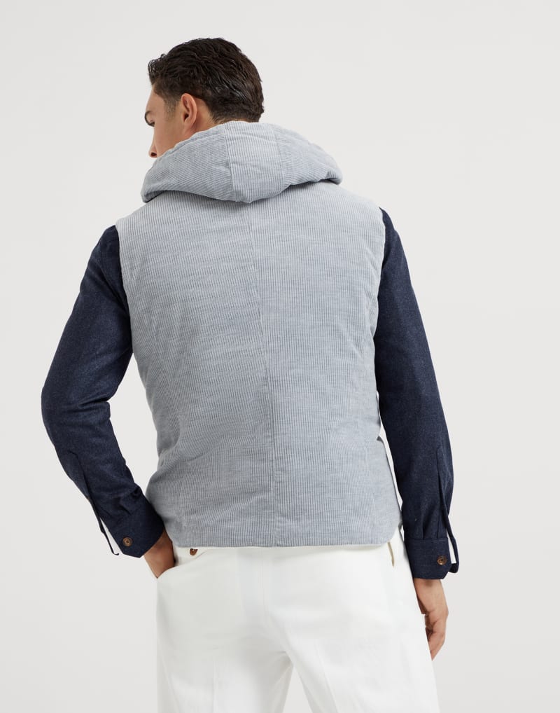BRUNELLO CUCINELLI MEN'S LIGHT GREY CORDUROY VEST