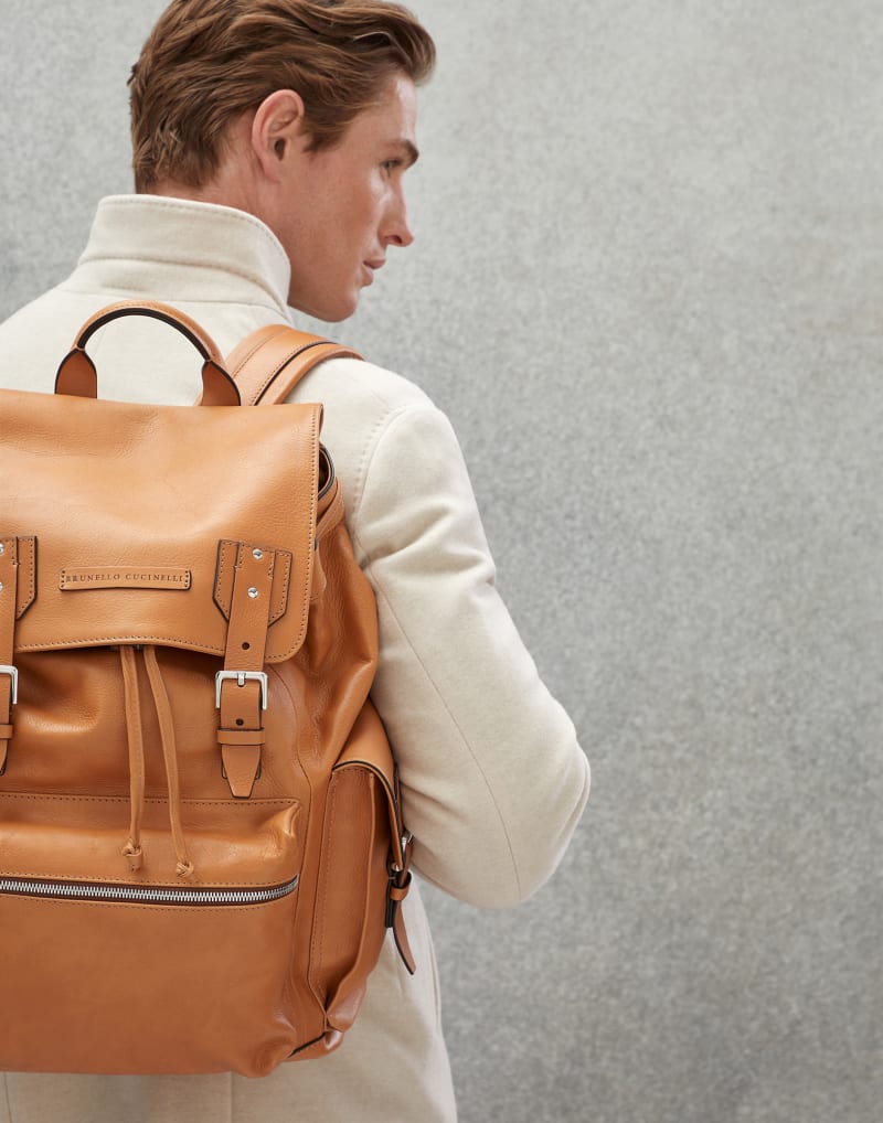 BRUNELLO CUCINELLI MEN'S NATURAL LEATHER BUCKLE BACKPACK