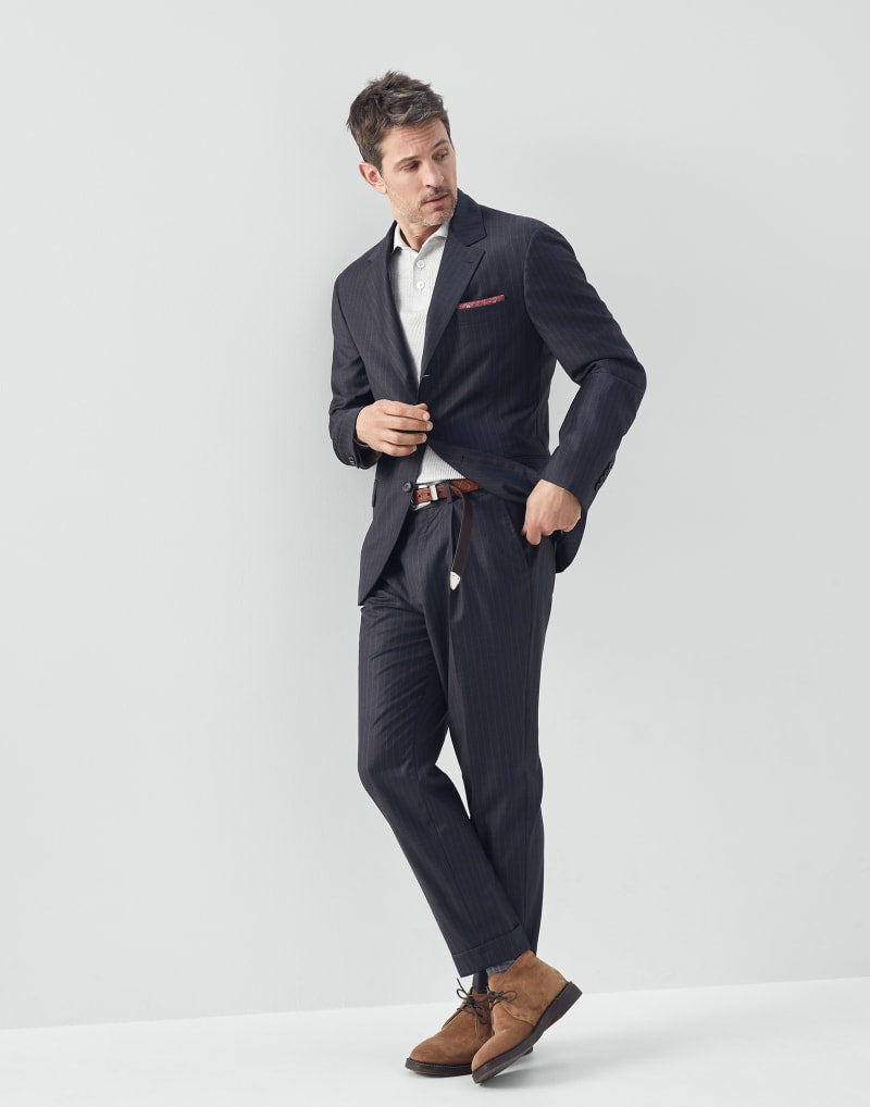 BRUNELLO CUCINELLI MEN'S MEDIUM GREY WOOL PINSTRIPE TROUSERS