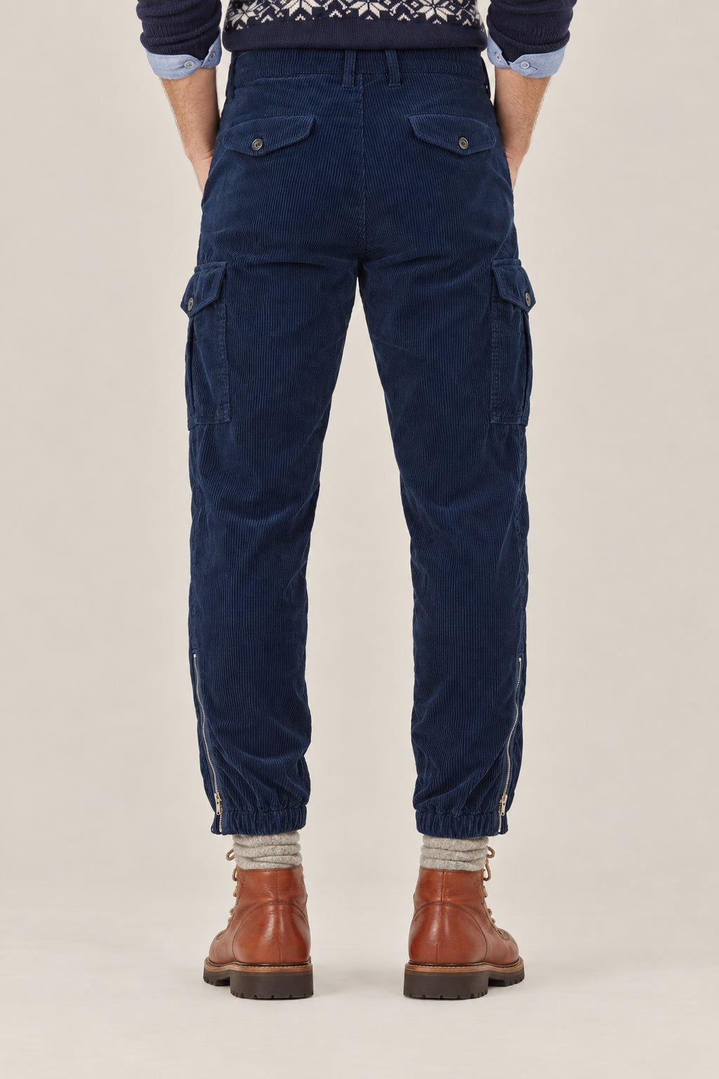 BRUNELLO CUCINELLI MEN'S NAVY COTTON CARGO TROUSERS