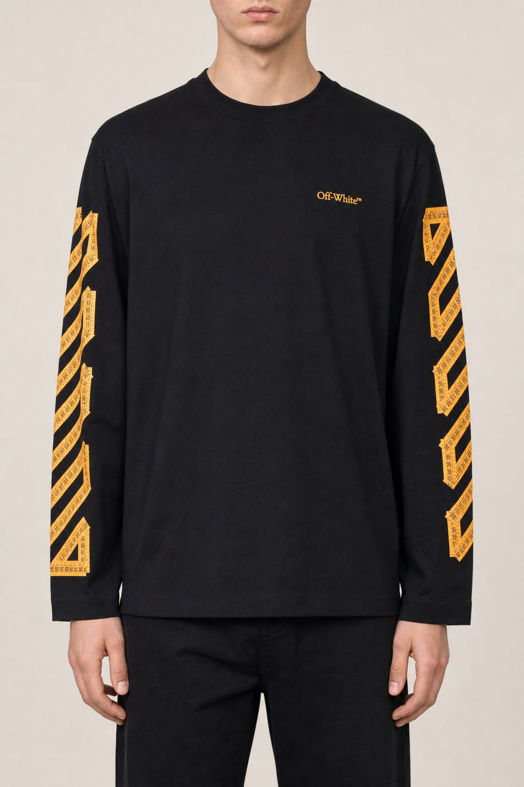 OFF-WHITE MEN'S TAPE ARROW SKATE L/S TEE