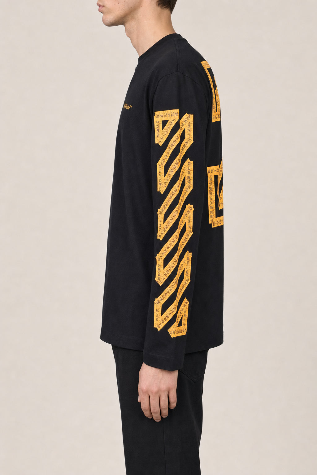 OFF-WHITE MEN'S TAPE ARROW SKATE L/S TEE