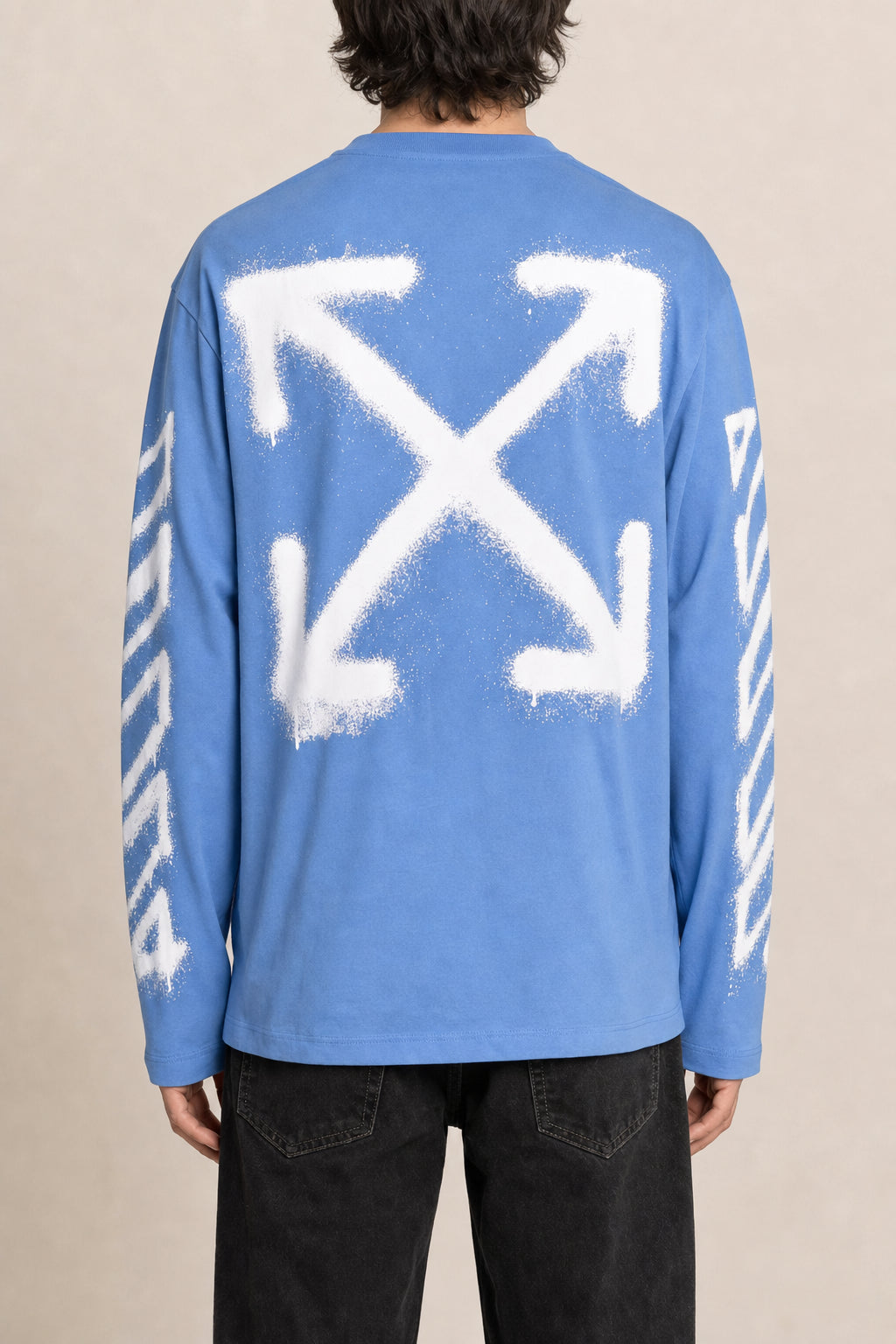 OFF-WHITE MEN'S SPRAY CAN ARROW SKATE L/S TEE