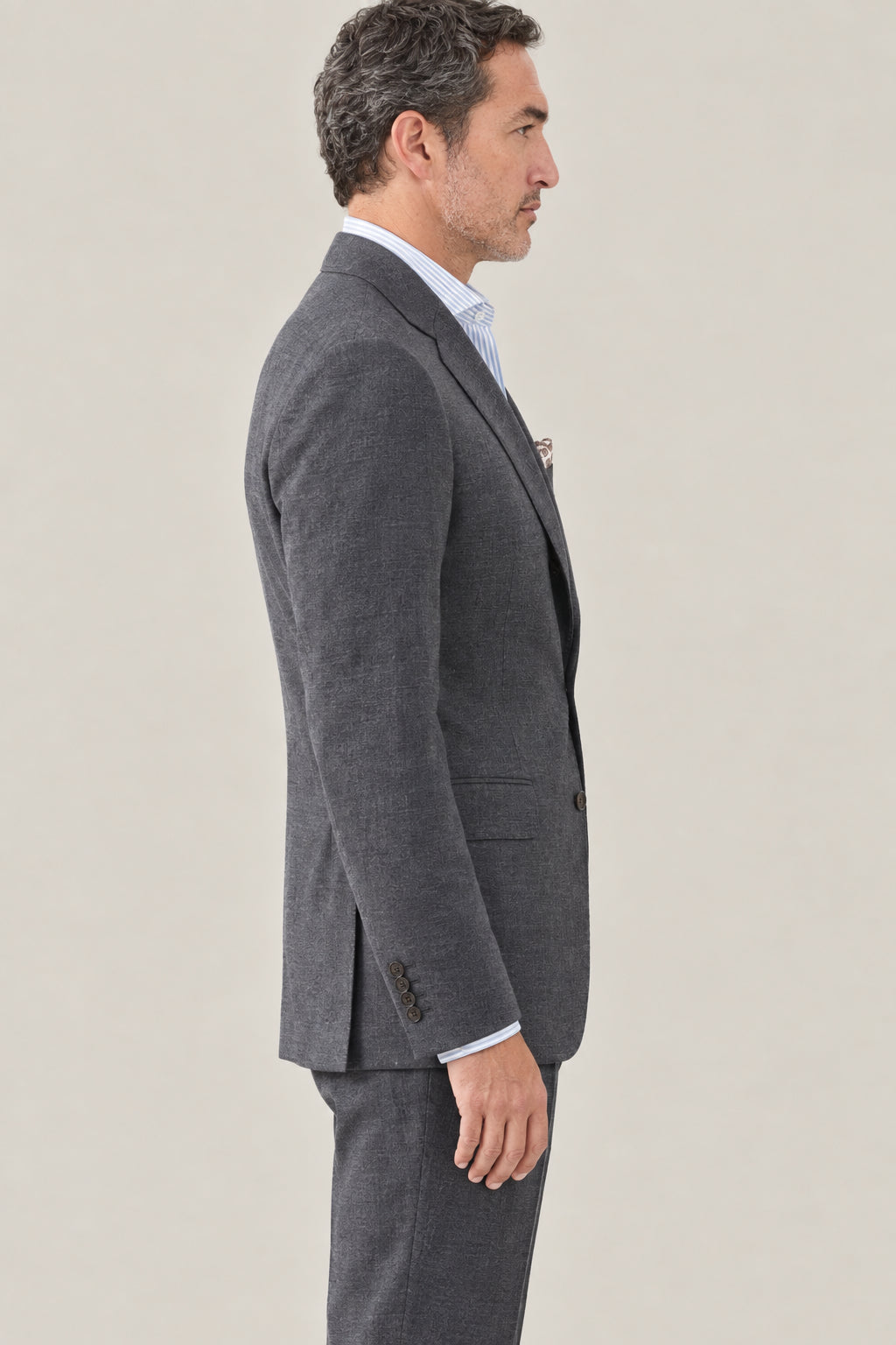 BRUNELLO CUCINELLI MEN'S MEDIUM GREY WOOL BLAZER