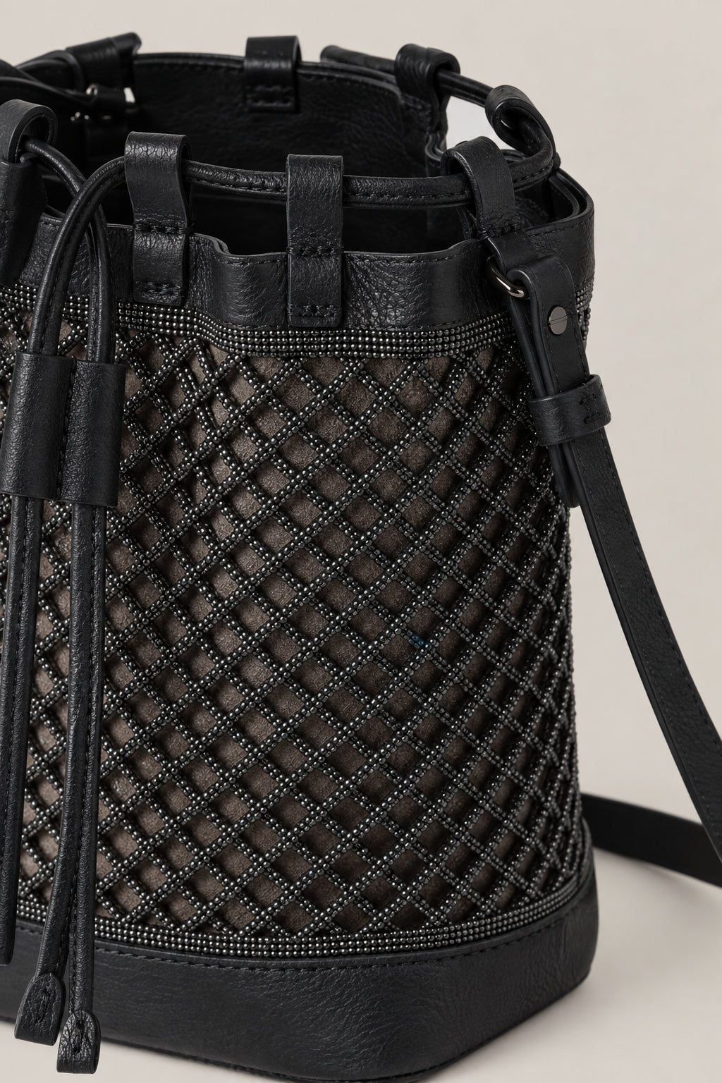 BRUNELLO CUCINELLI WOMEN'S BLACK LEATHER MESH BAG