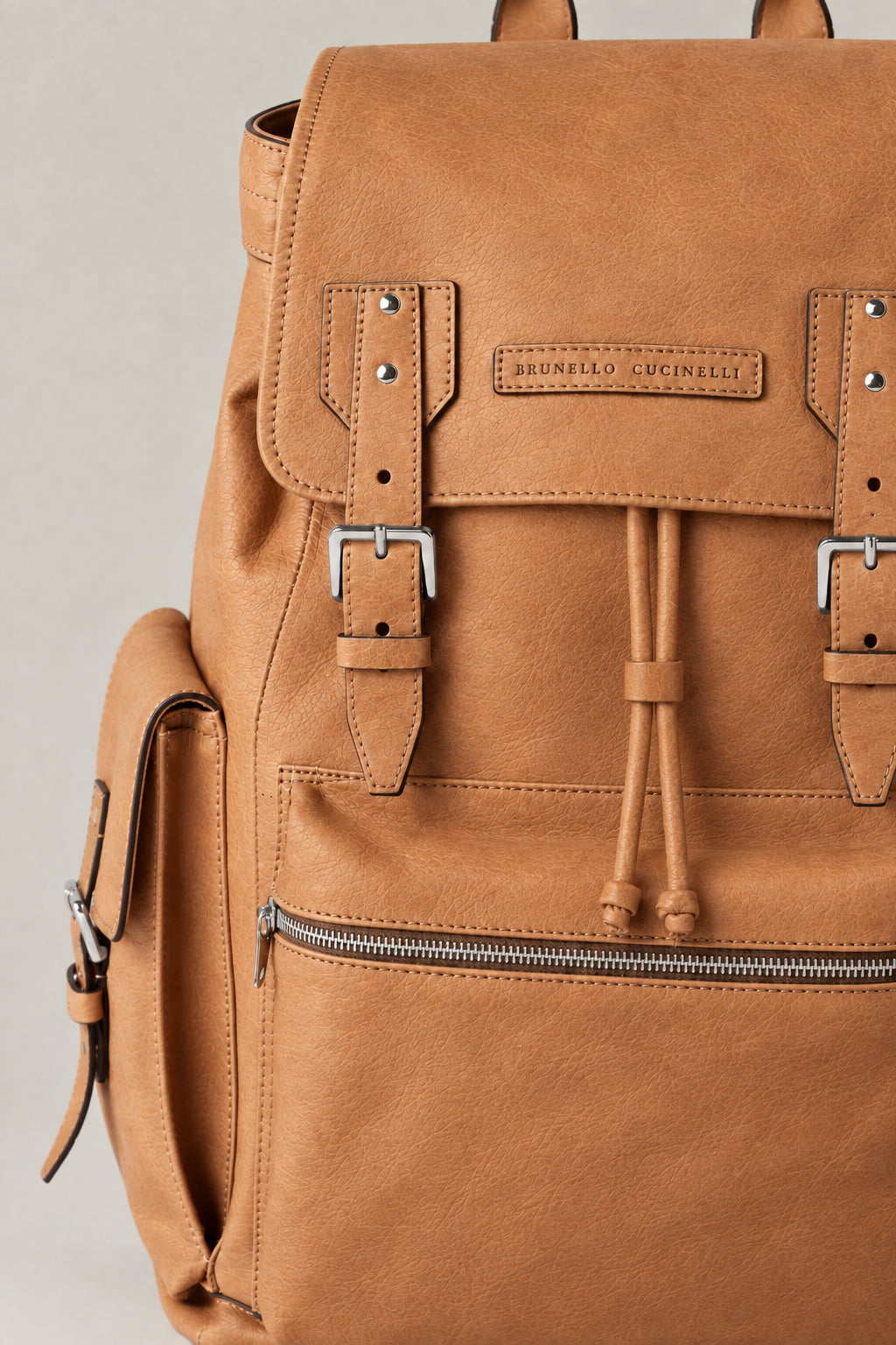 BRUNELLO CUCINELLI MEN'S NATURAL LEATHER BUCKLE BACKPACK
