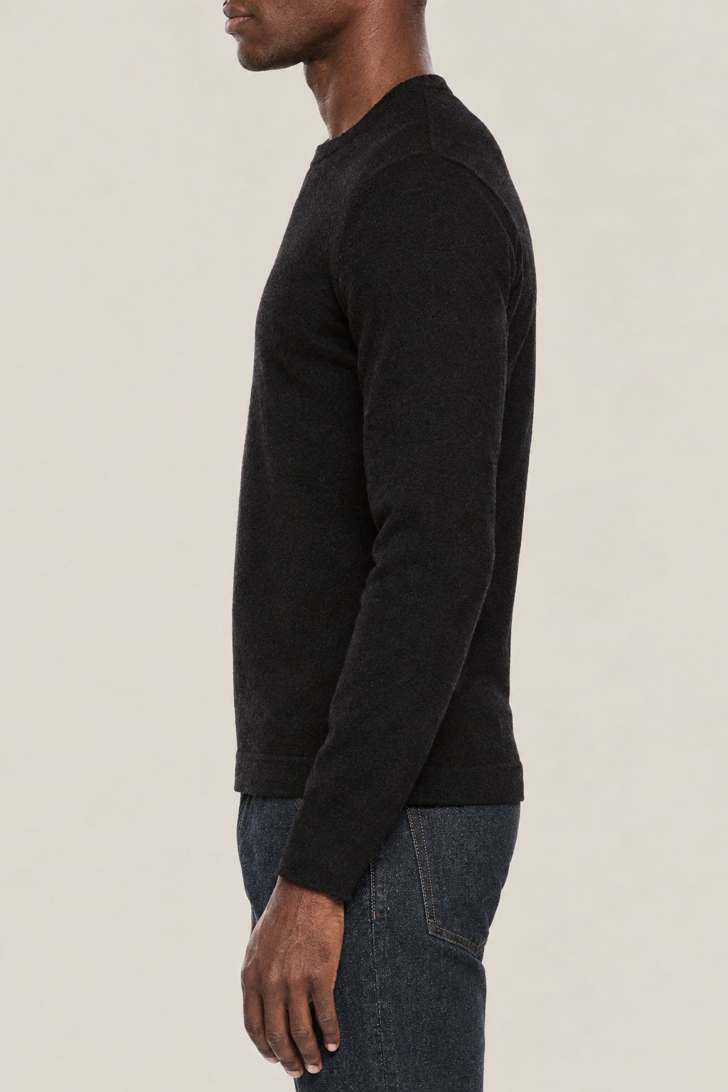 BRUNELLO CUCINELLI MEN'S BLACK WOOL CREW NECK SWEATER