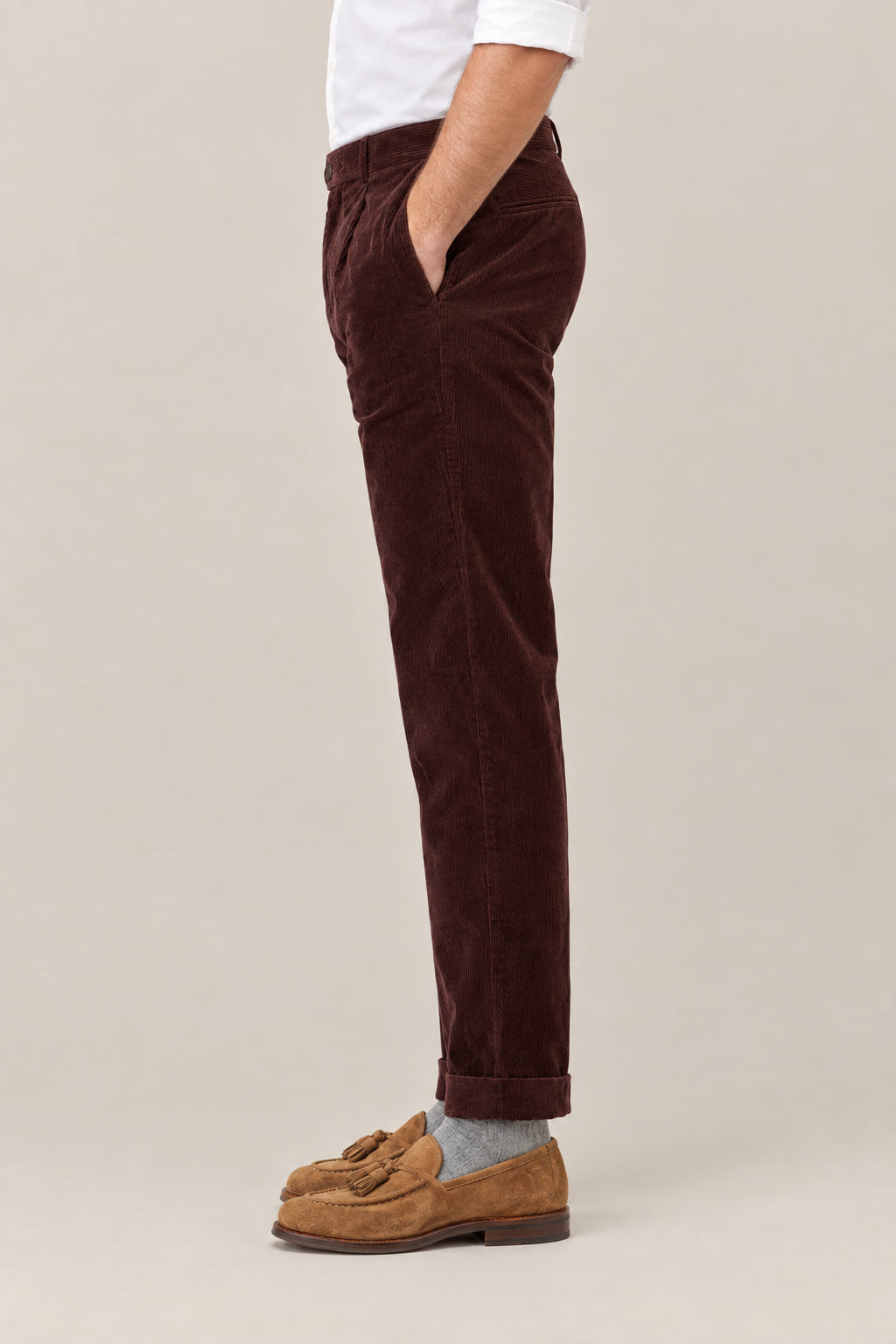 BRUNELLO CUCINELLI MEN'S PLUM COTTON CORDUROY TROUSERS