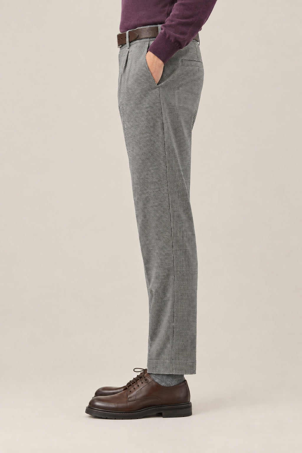 BRUNELLO CUCINELLI MEN'S LIGHT GREY WOOL PLEATED TROUSERS