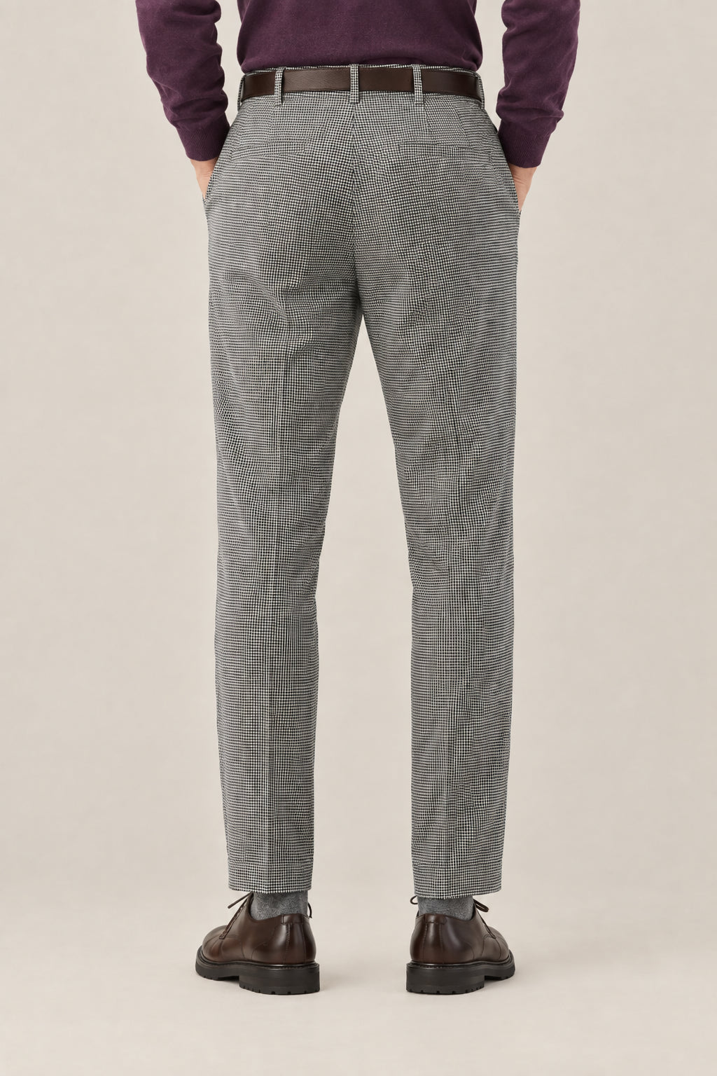 BRUNELLO CUCINELLI MEN'S LIGHT GREY WOOL PLEATED TROUSERS