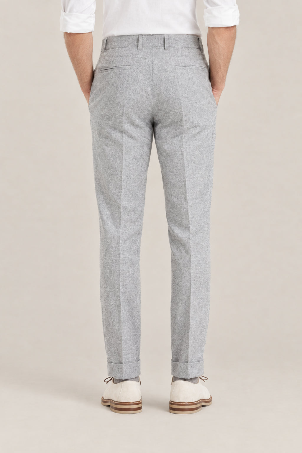 BRUNELLO CUCINELLI MEN'S PEARL GREY WOOL SILK PLEATED TROUSERS