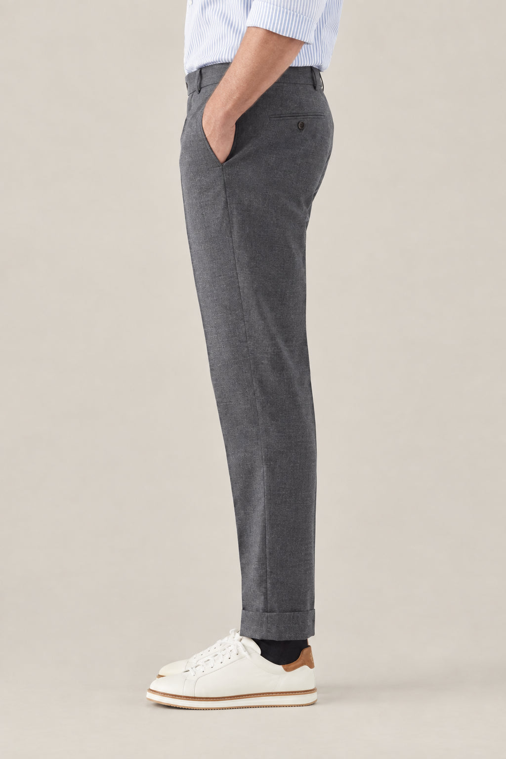 BRUNELLO CUCINELLI MEN'S MEDIUM GREY WOOL TAILORED TROUSERS