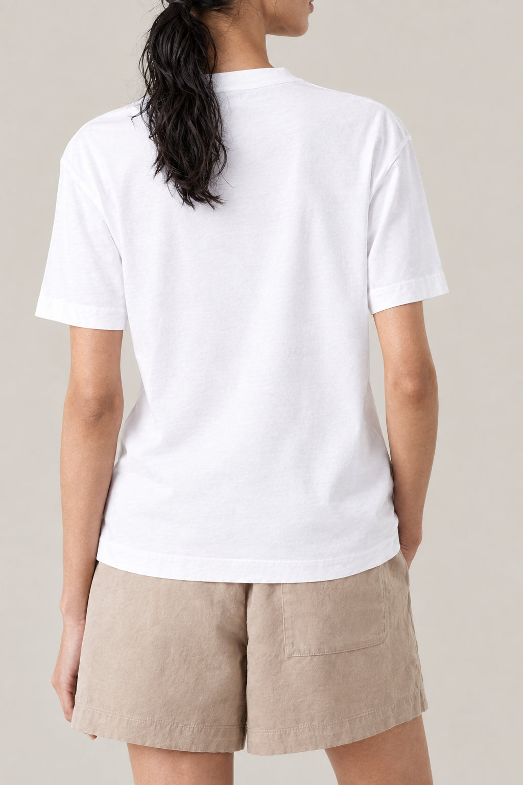 BRUNELLO CUCINELLI WOMEN'S WHITE COTTON SHORT SLEEVE LOGO SHIRT