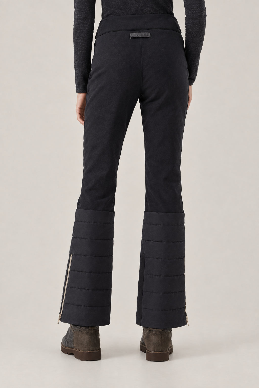 BRUNELLO CUCINELLI WOMEN'S BLACK WOOL BLEND QUILTED HEM TROUSERS