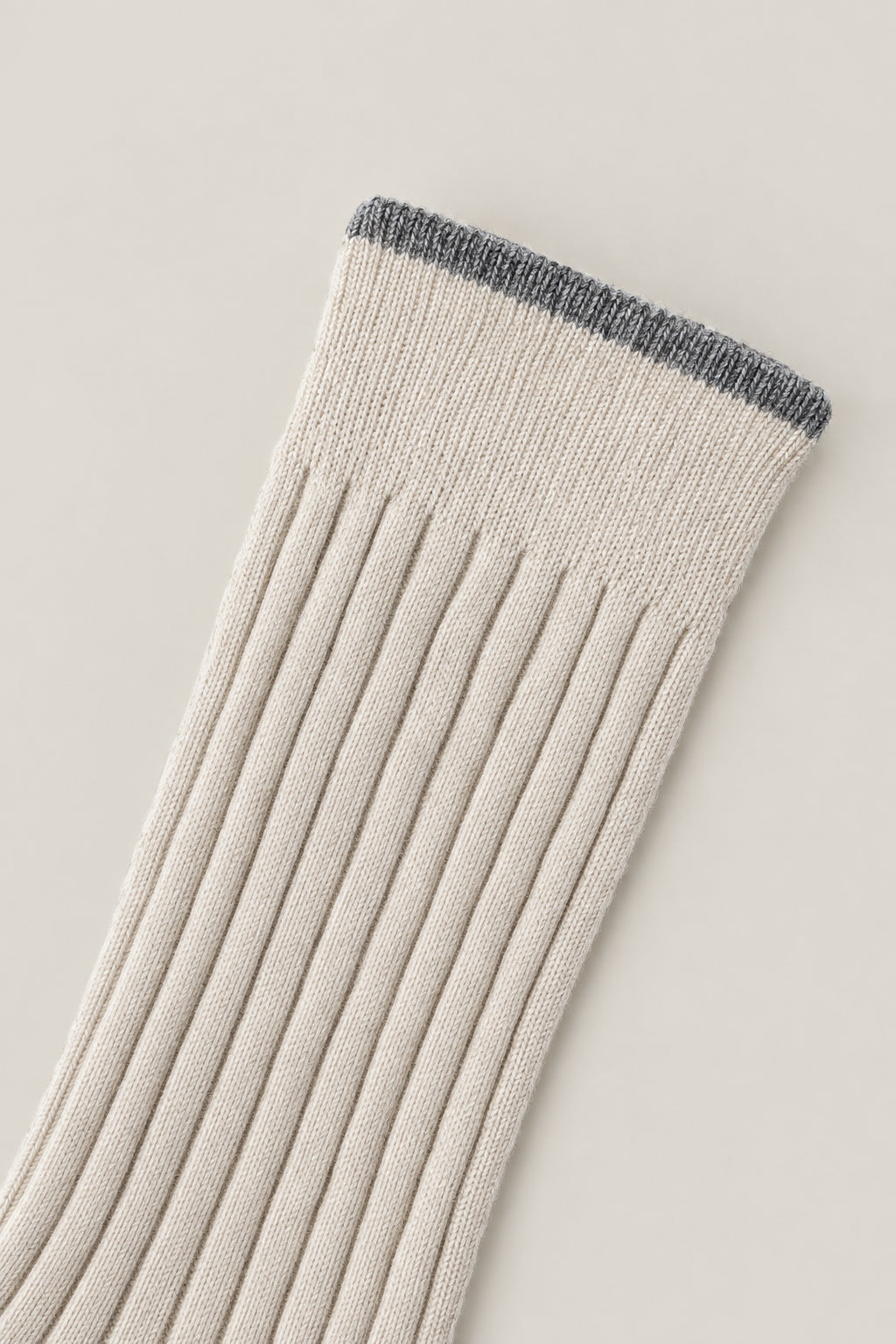 BRUNELLO CUCINELLI MEN'S SAND WOOL RIBBED SOCKS