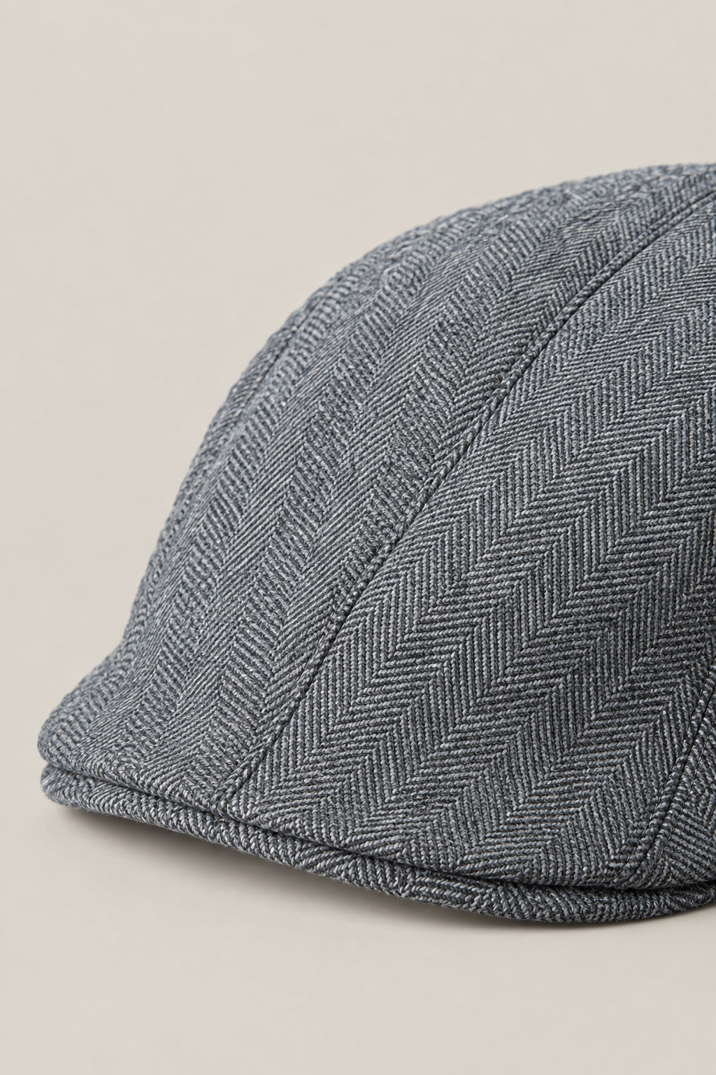 BRUNELLO CUCINELLI MEN'S MEDIUM GREY WOOL HERRINGBONE FLAT CAP HAT