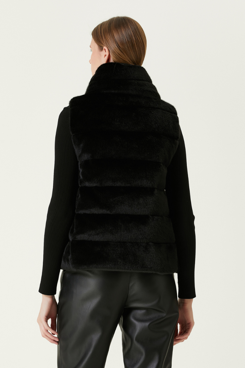 Herno  Woman's Black Stand-Up Collar Padded Vest