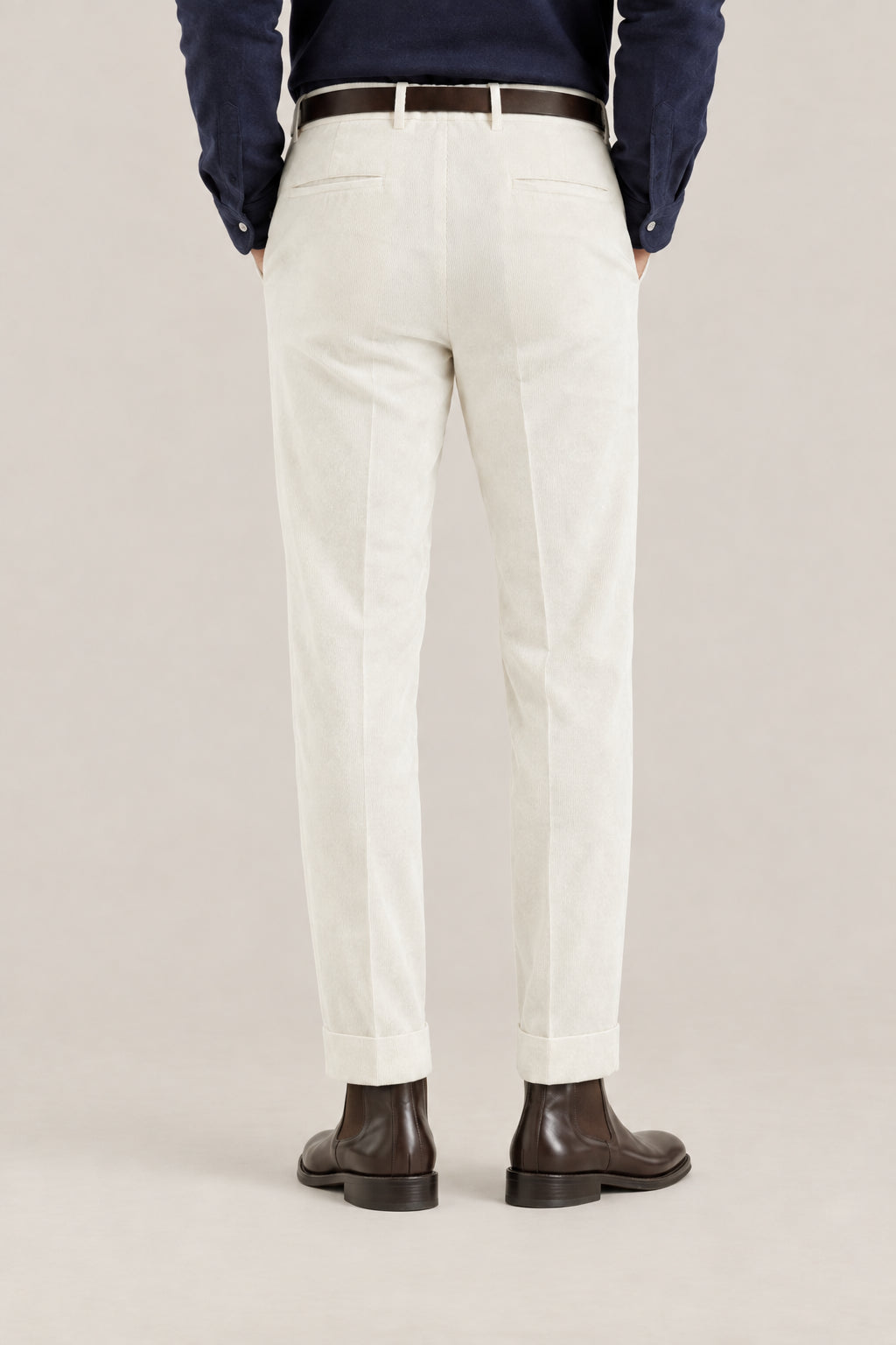 BRUNELLO CUCINELLI MEN'S OFF WHITE COTTON PLEATED TROUSERS