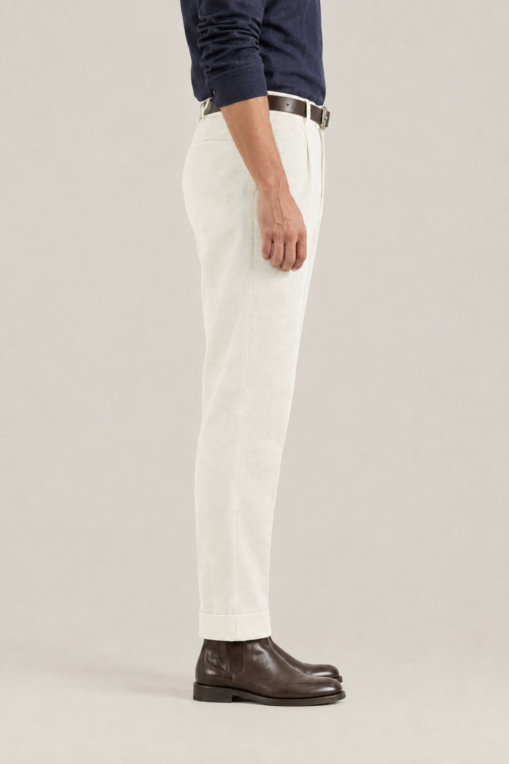 BRUNELLO CUCINELLI MEN'S OFF WHITE COTTON PLEATED TROUSERS