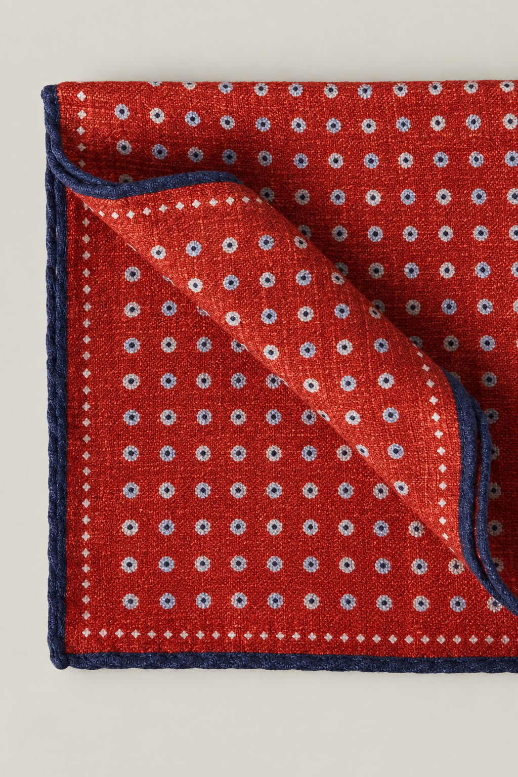 BRUNELLO CUCINELLI MEN'S CARROT NAVY SILK PATTERNED POCKET SQUARE