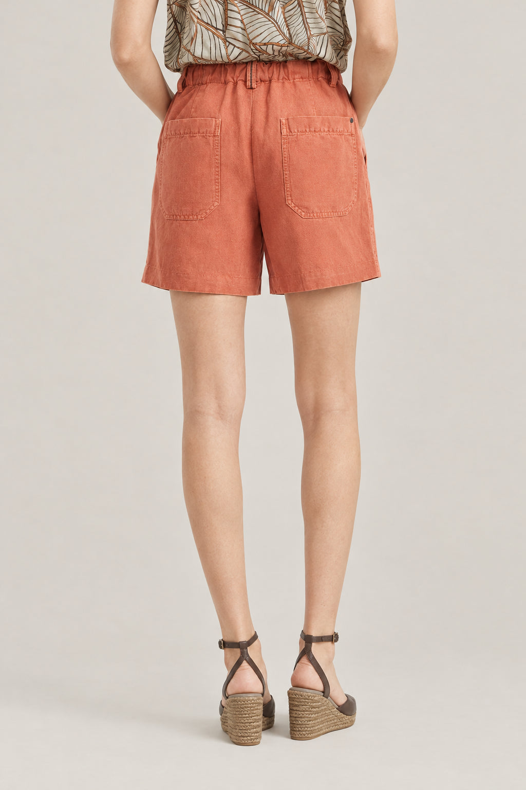 BRUNELLO CUCINELLI WOMEN'S RUST HIGH RISE TAILORED SHORTS