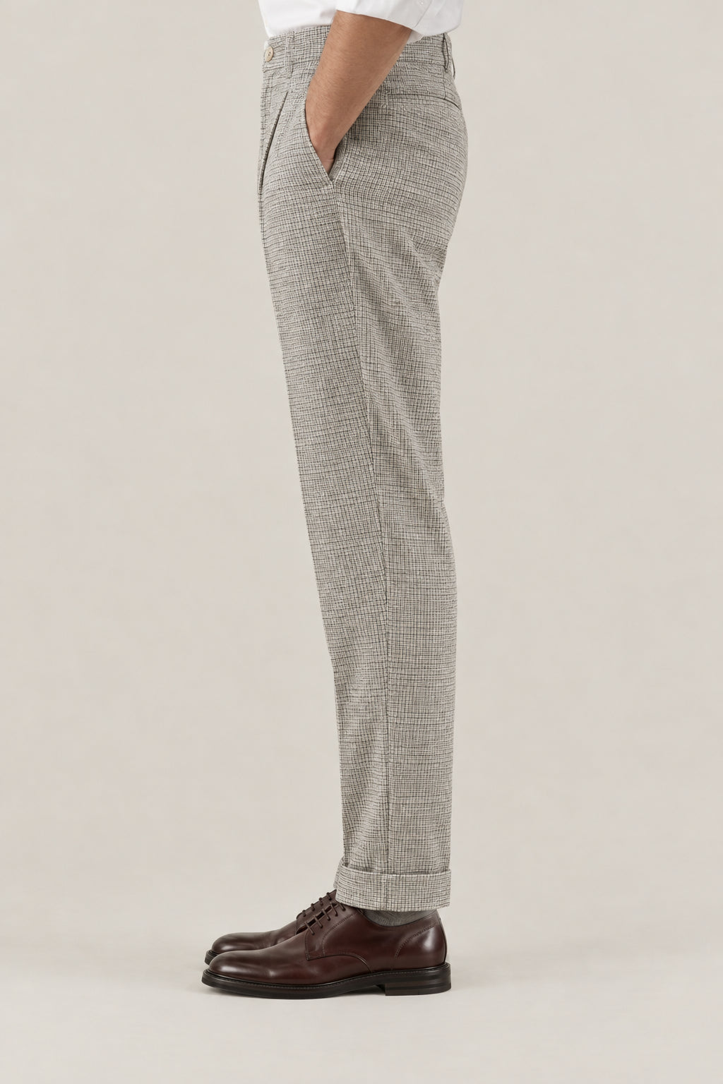 BRUNELLO CUCINELLI MEN'S COLD BROWN WOOL SILK BLEND PLEATED TROUSERS