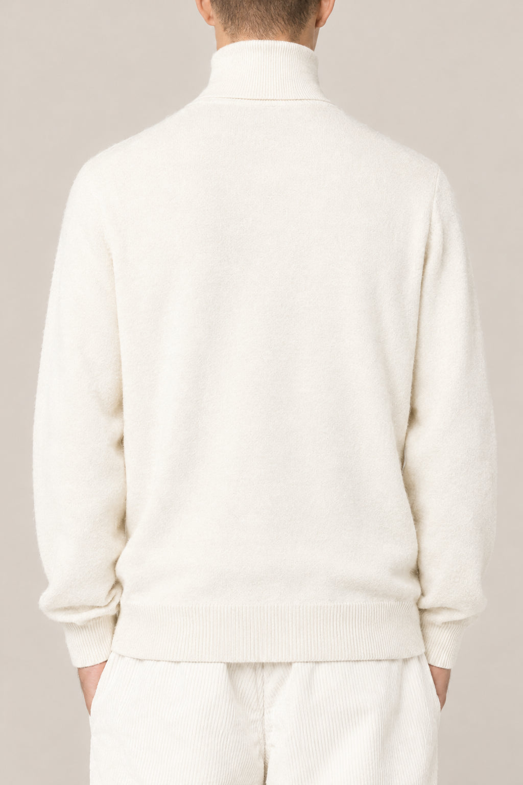 BRUNELLO CUCINELLI MEN'S OFF WHITE WOOL TURTLENECK SWEATER