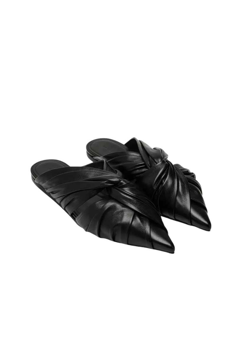 Givenchy
Twist Flat Mule_Black