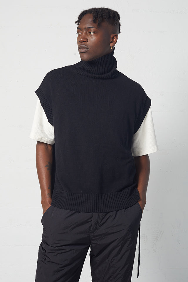 Helio Turtleneck Sweater Vest