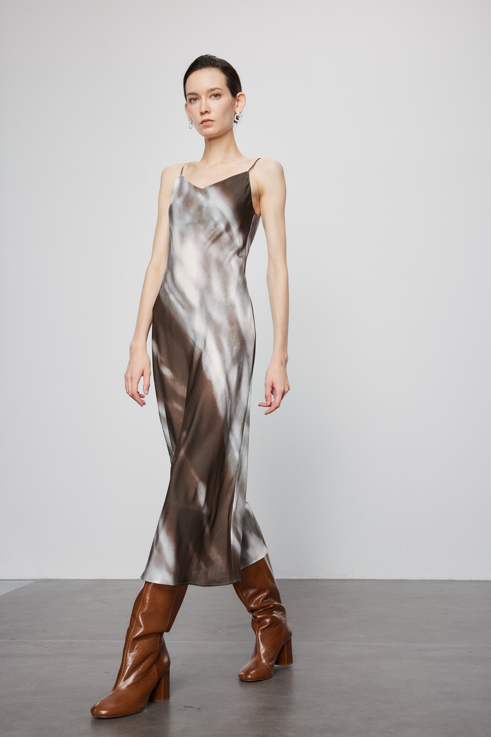 Max Simple Tie-Dyed Silk Slip Dress Mocca