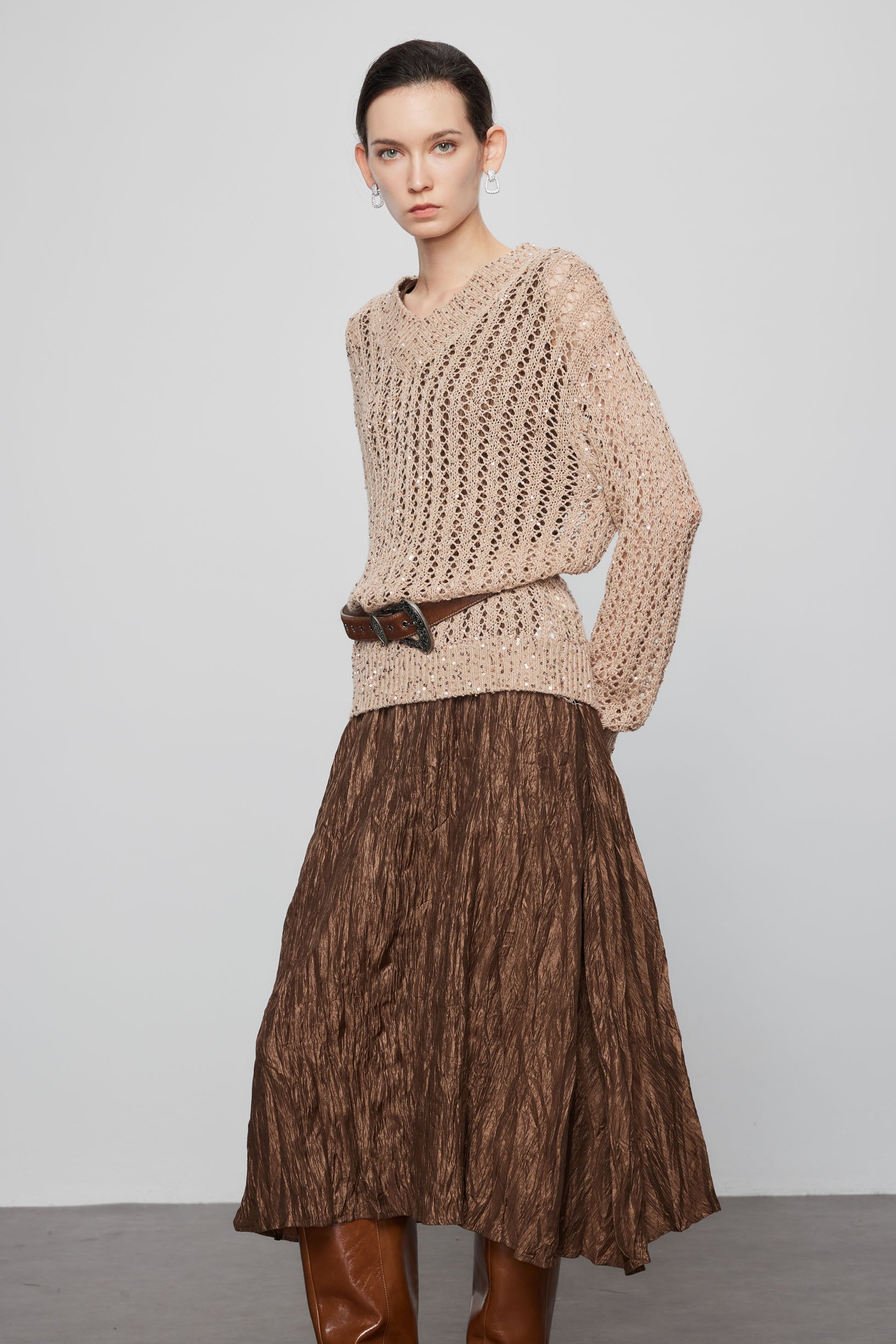 Max Simple Hand-Beaded Cashmere Pullover_Gold