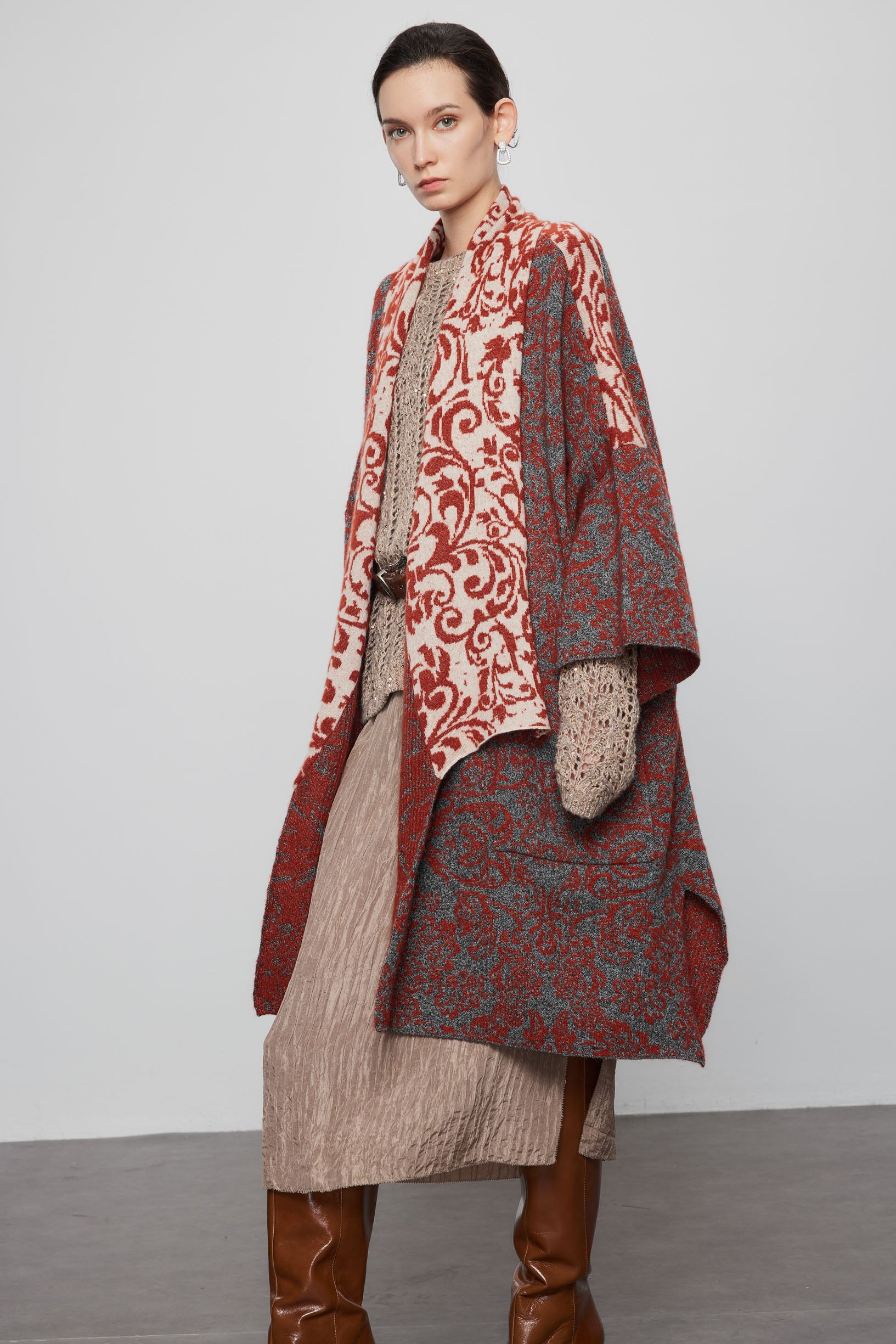 Max Simple Ethnic-Inspired Cashmere Coat
_Red