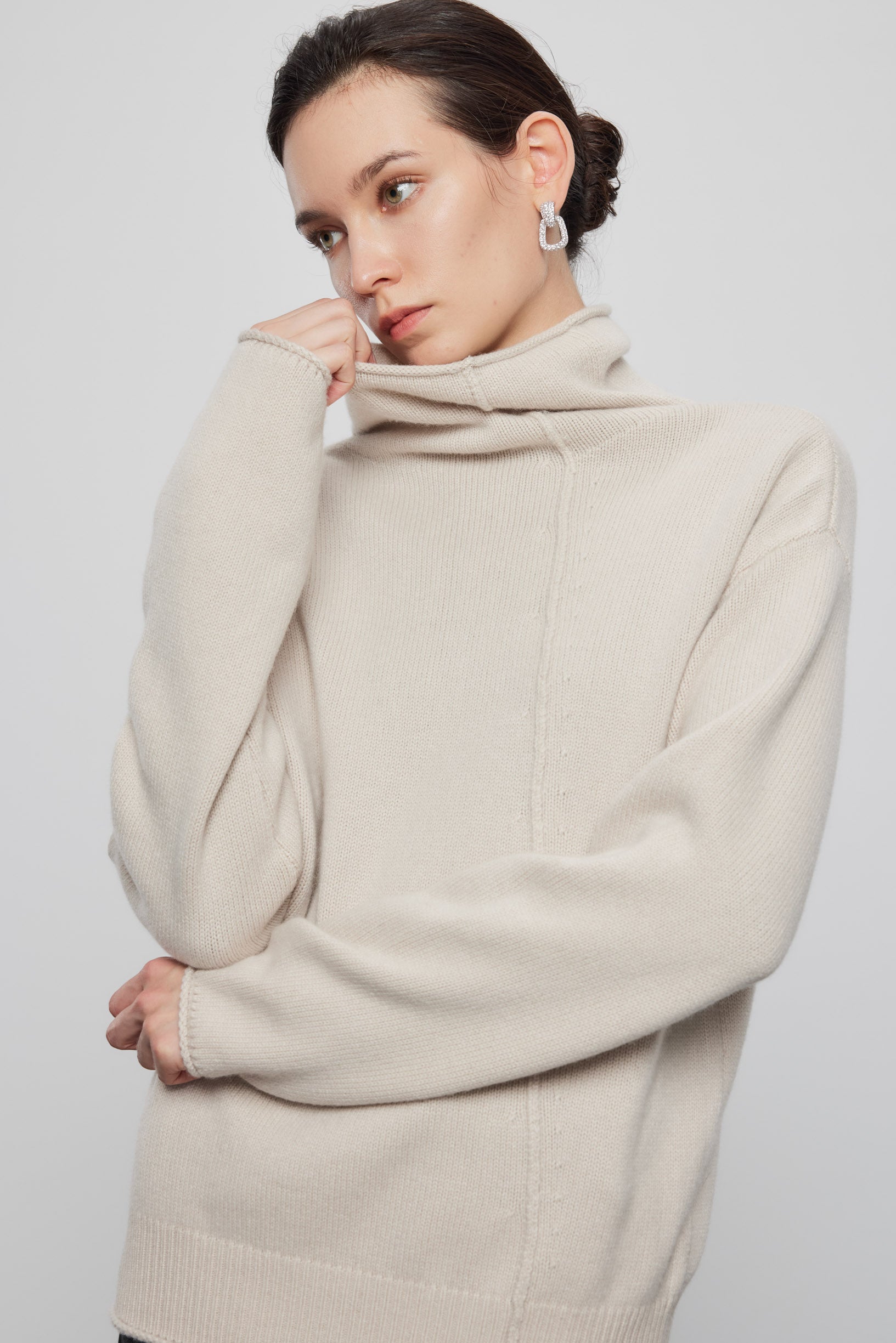 Max Simple Relaxed Turtleneck Cashmere_Oatmeal