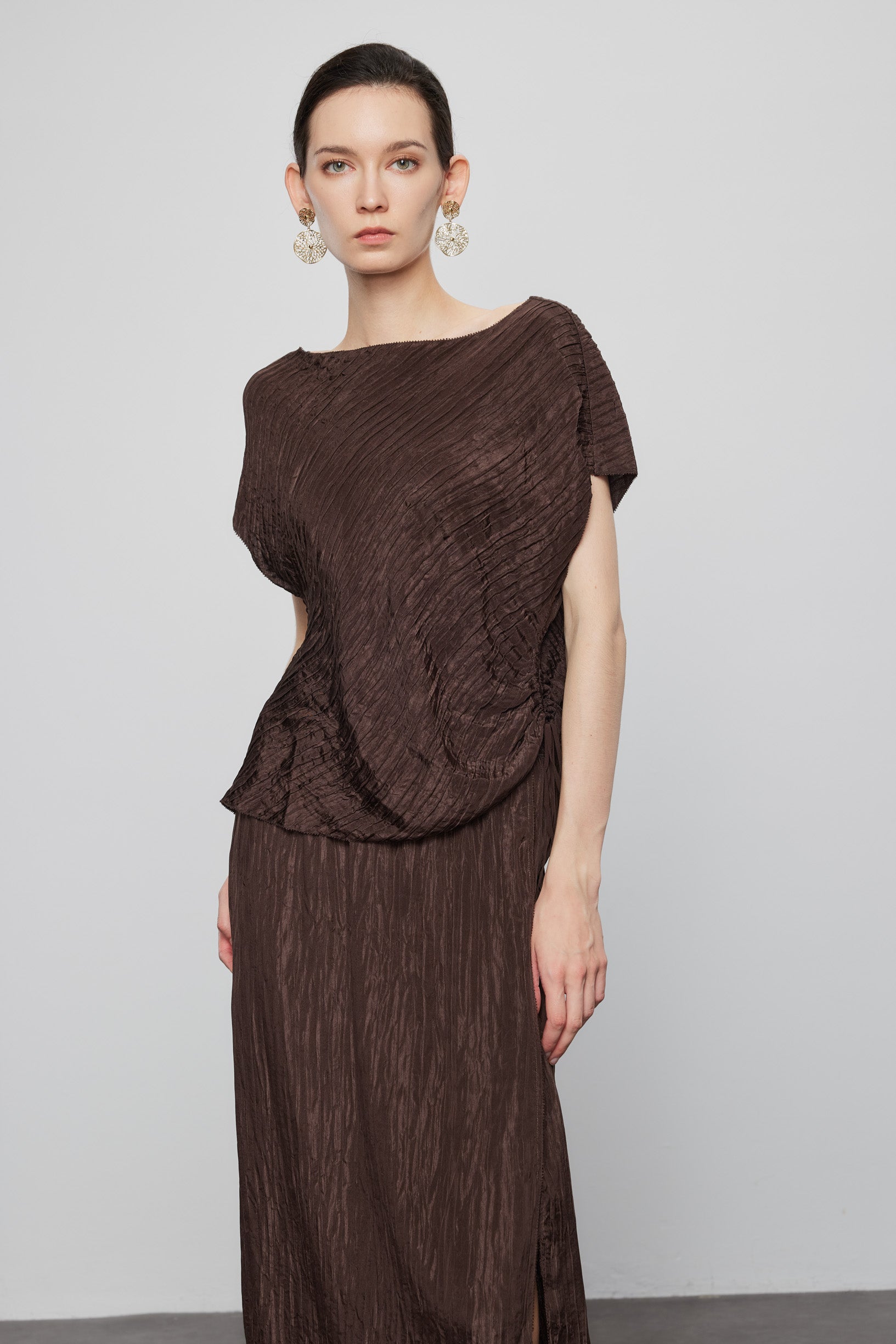 Max Simple Woodgrain Pleated Silk Top Brown