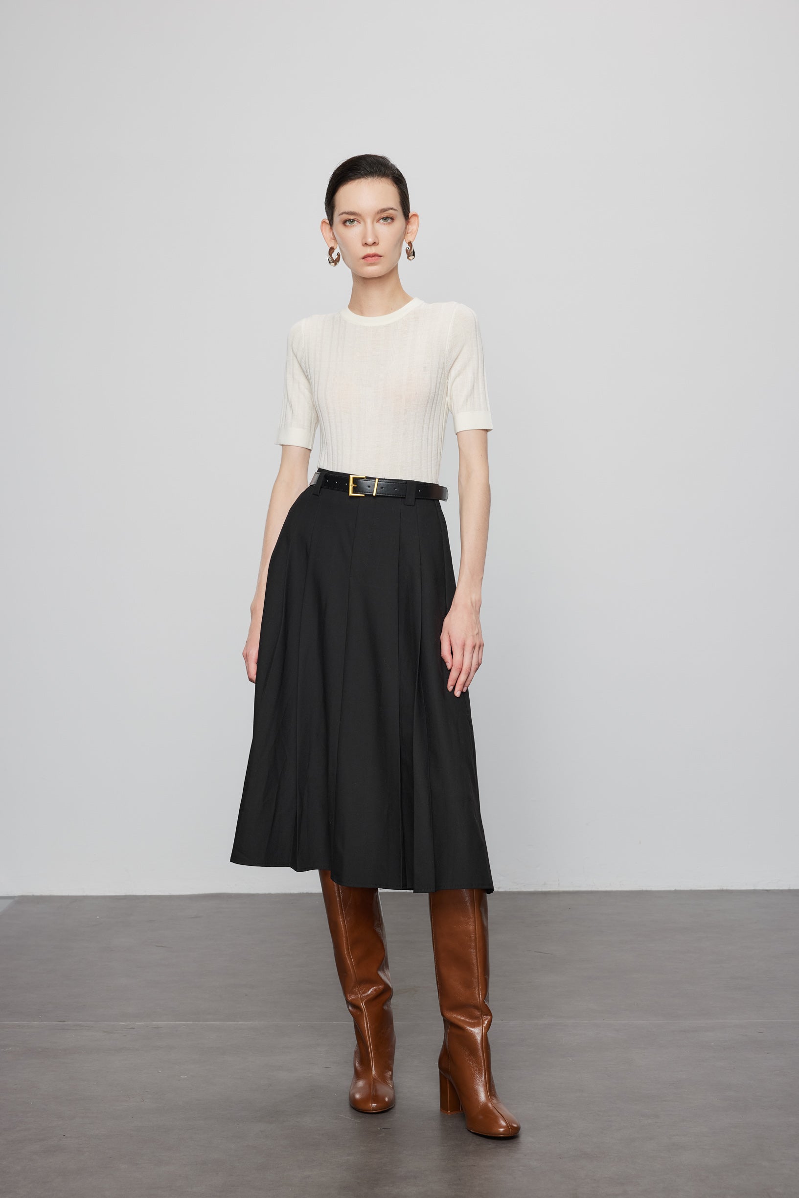 Max Simple Pleated Skirt Black