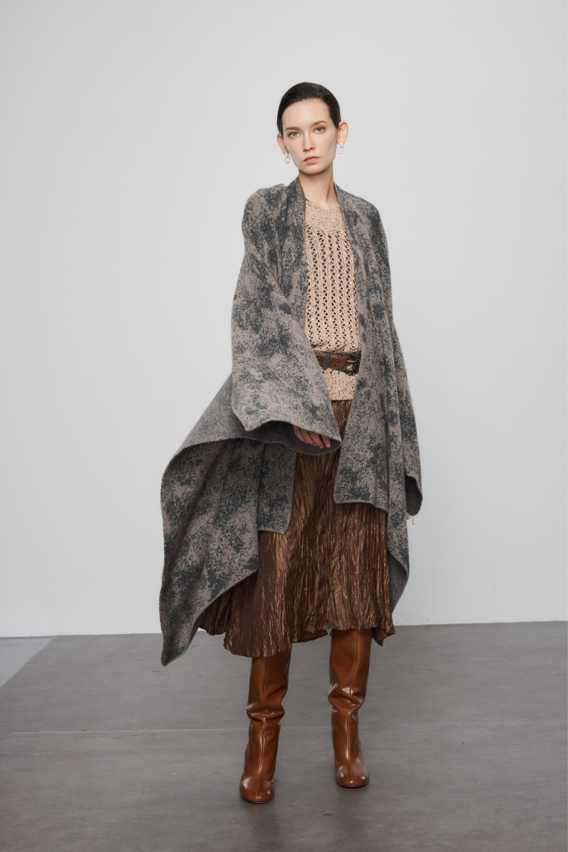 Max Simple Avant-Garde Cashmere Cape Mocca MSDK256472M