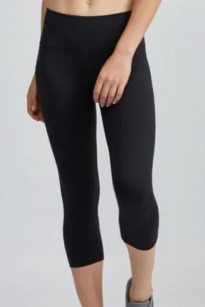 Bandier Center Stage Capri Legging