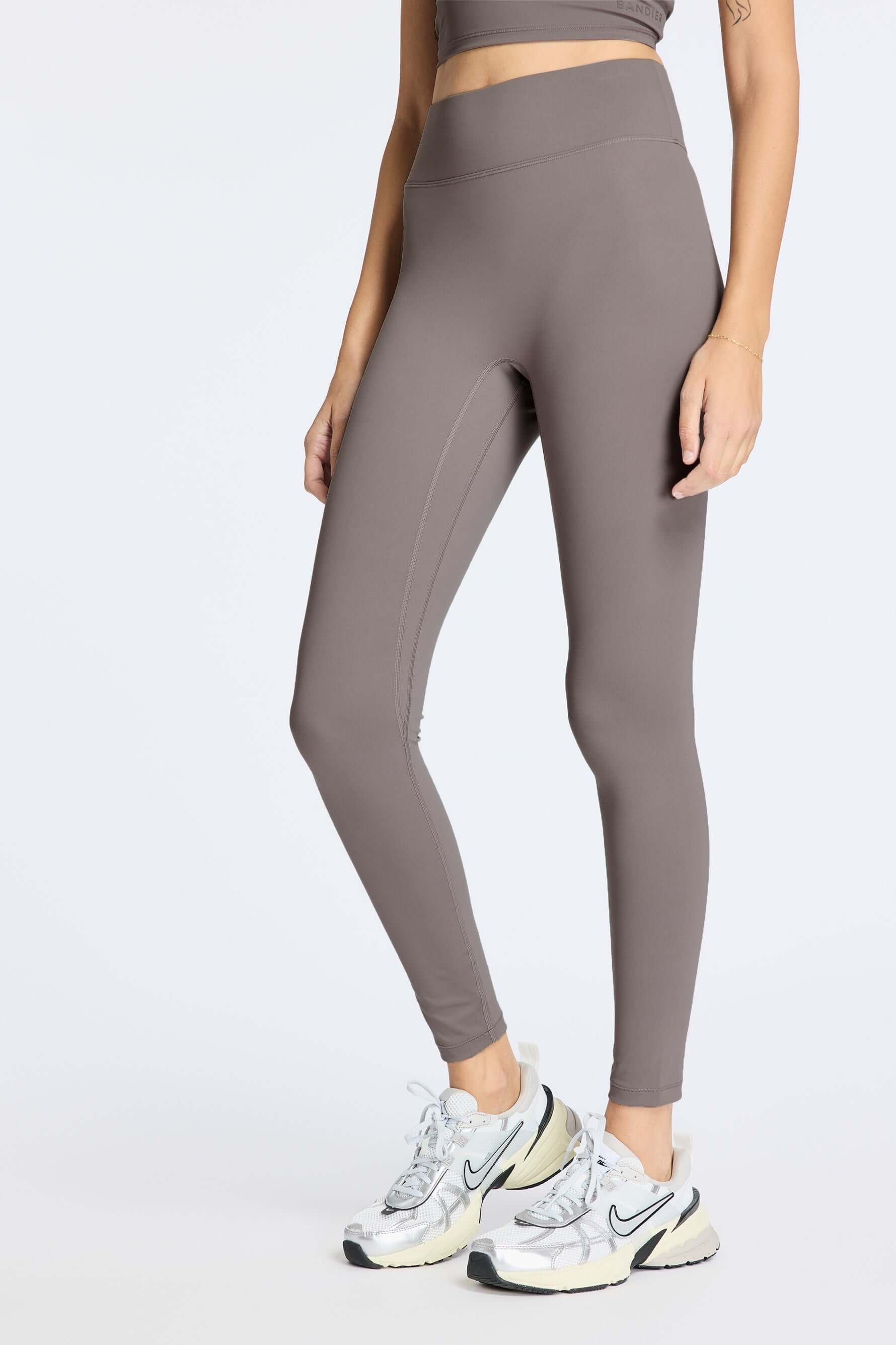 Center Stage Legging - Iron