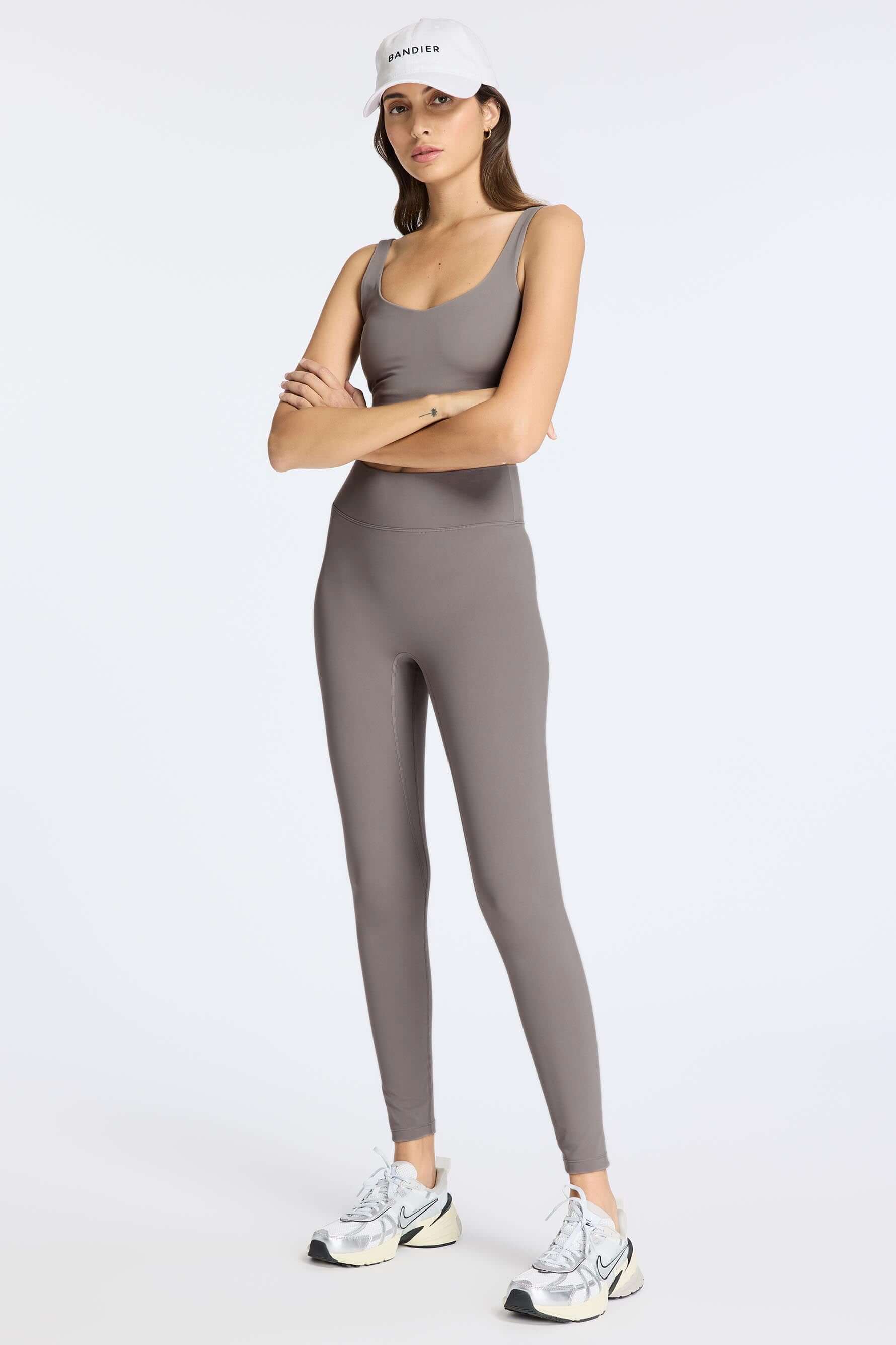 Center Stage Legging - Iron