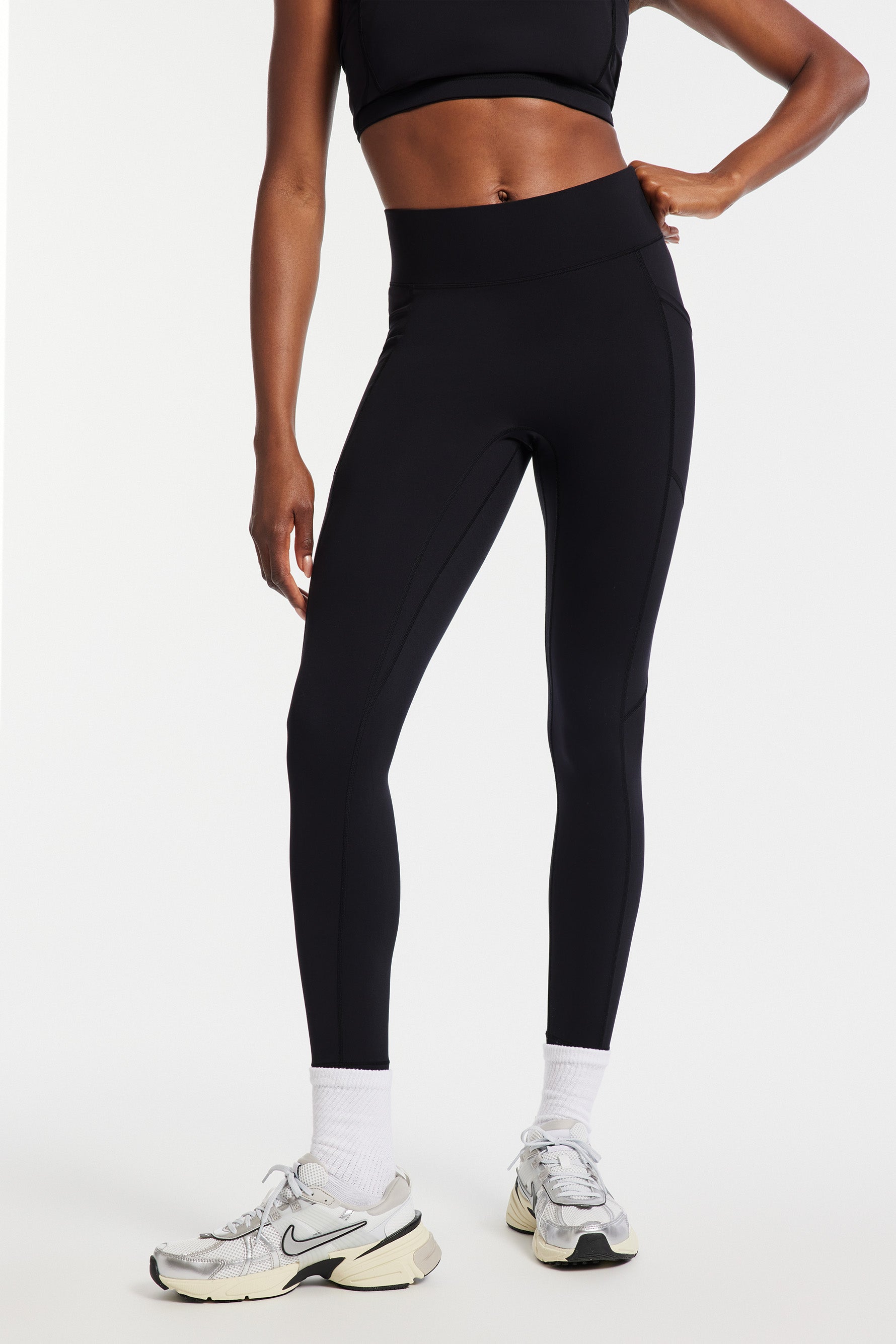 Center Stage Pocket Legging - Black