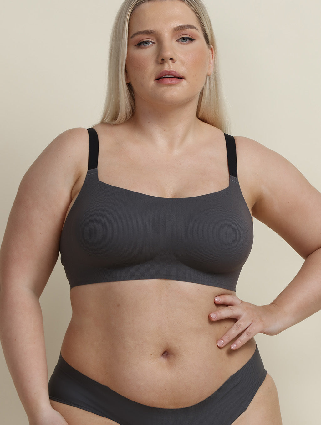 Comfelie Airlite Breathable Colored Strap Bra with Vertical Stripes