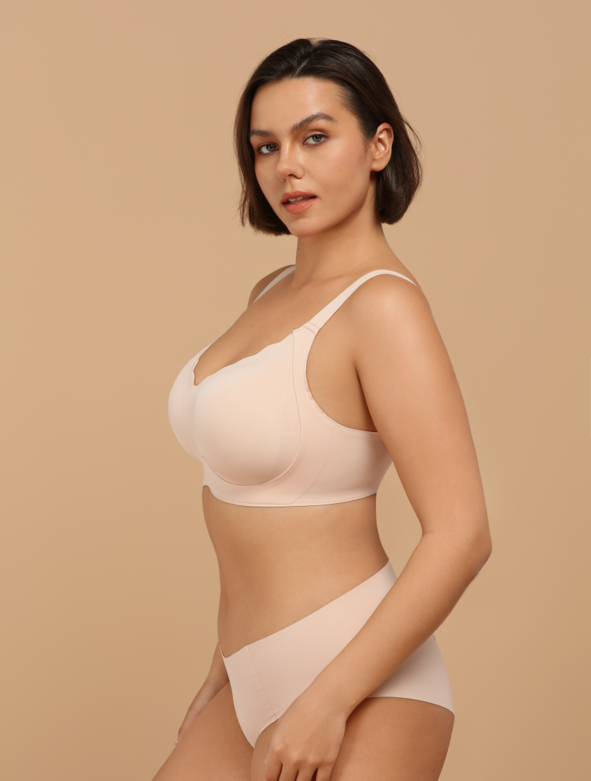 Comfelie Airlite Plunge Bra with Scallop Edges
