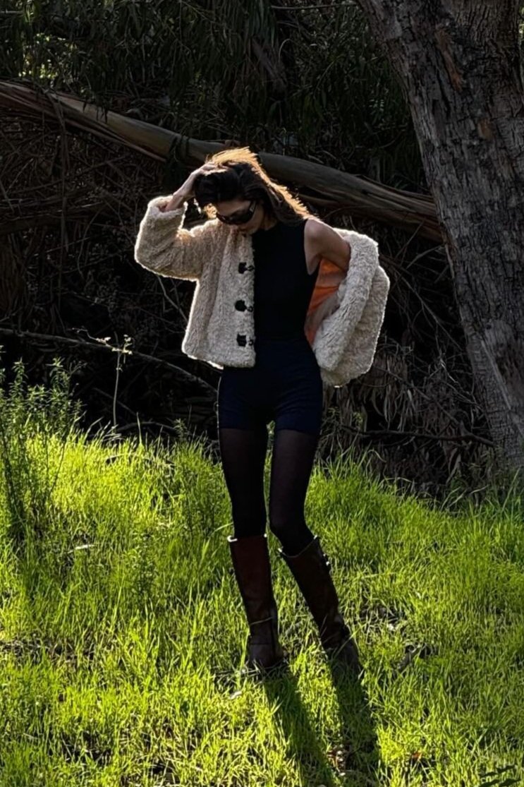 @kyla.shay in ASTR the Label Miley Jacket